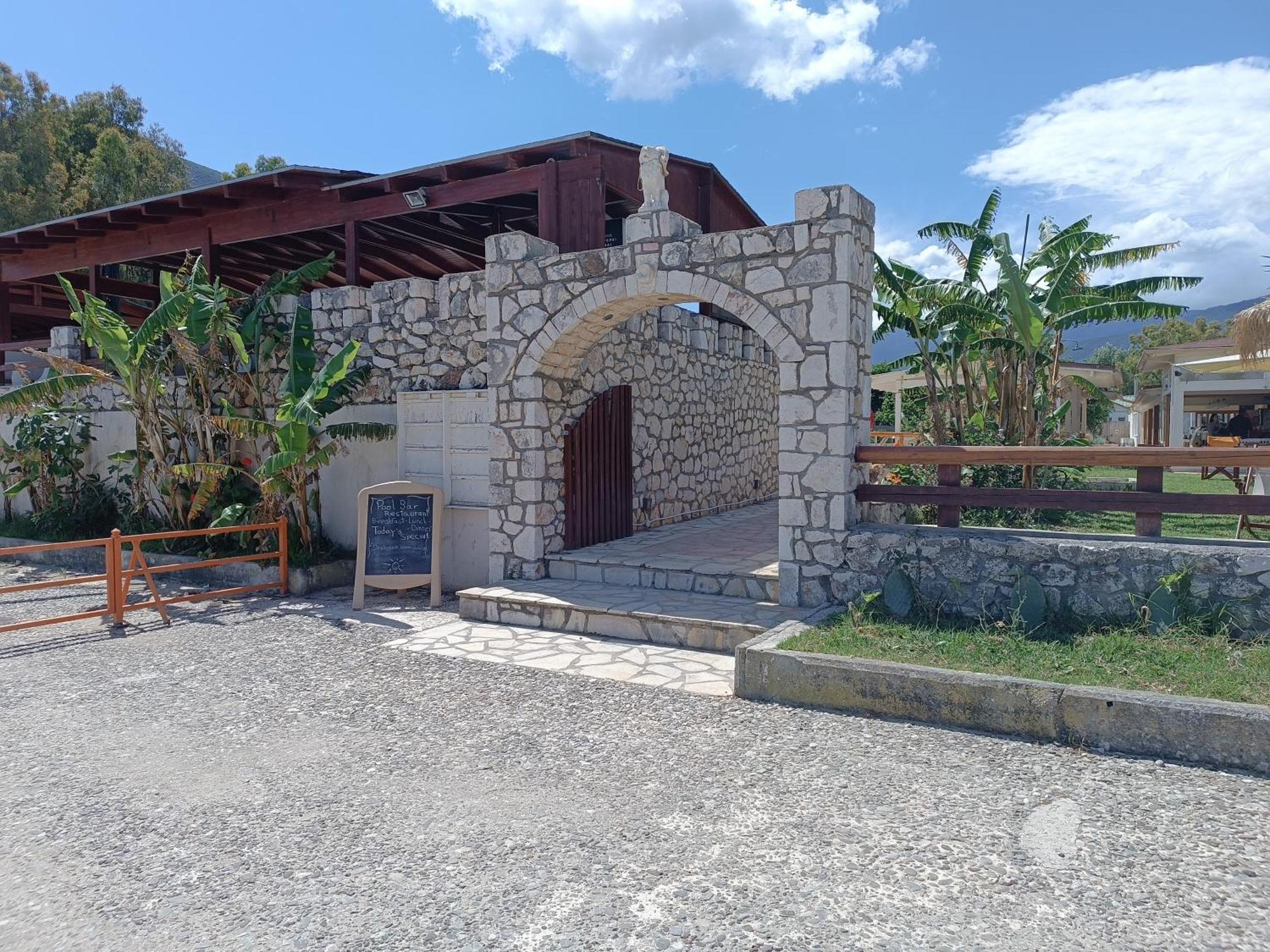 Camping Karavomilos 萨米 外观 照片